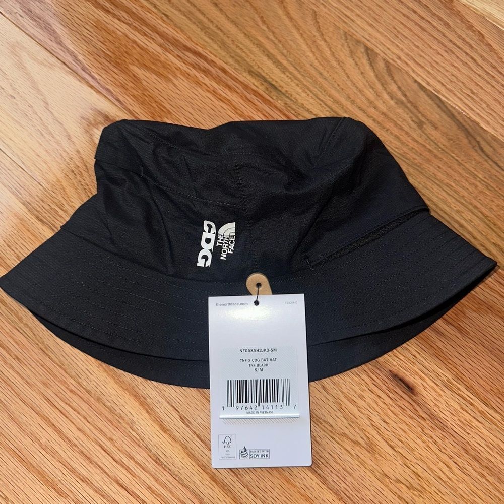 NWT The North Face X CDG Packable Ripstop Adjustable Bucket Hat - Black S/M